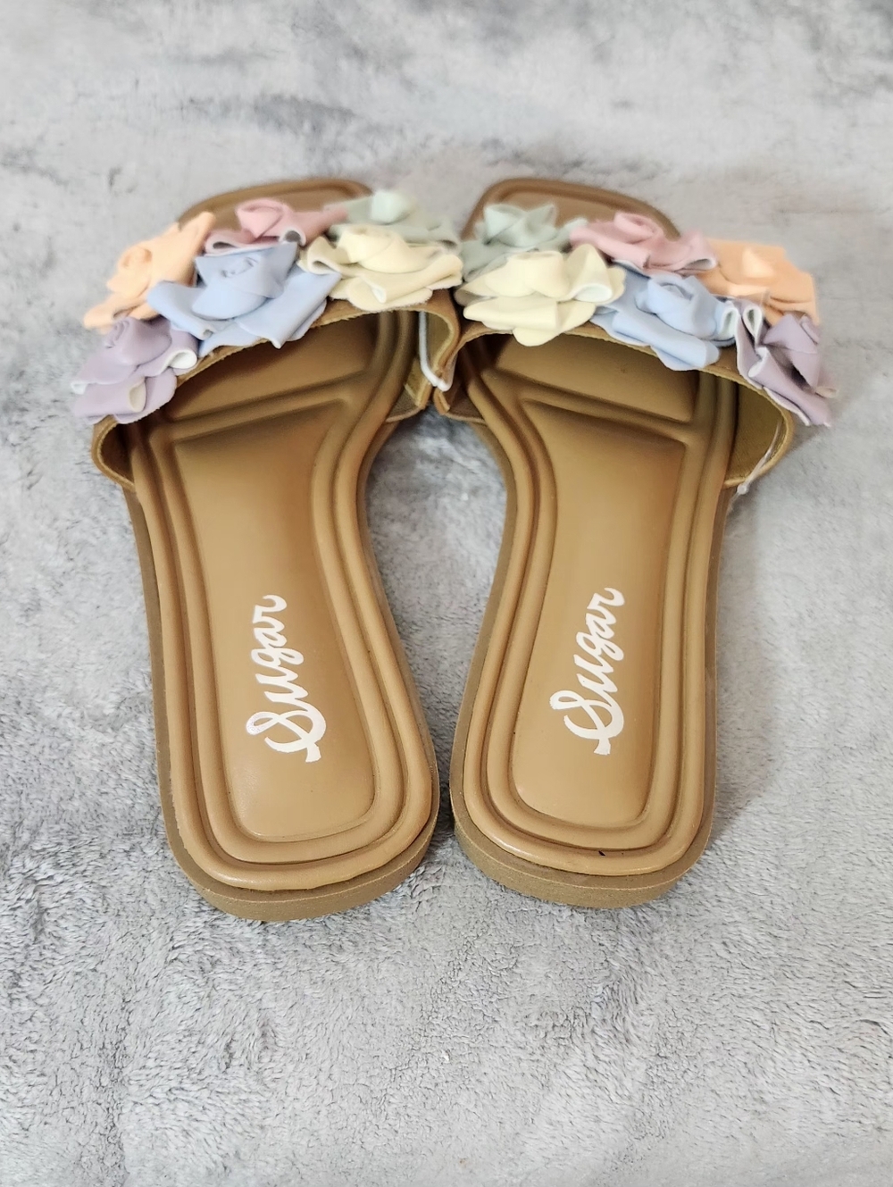 Sugar Floral Pastel Embellished Slides Size: 7 Color: Multicolor - Picture 4 of 9